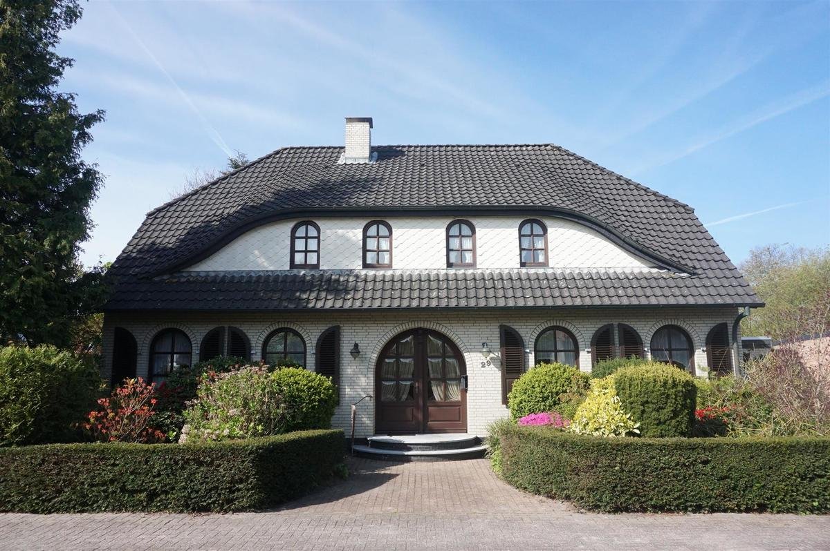 Einfamilienhaus zum Kauf Provisionsfrei 498.000 € 7 Zimmer 187 m²<br/>Wohnfläche 582 m²<br/>Grundstück Norden Norden 26506