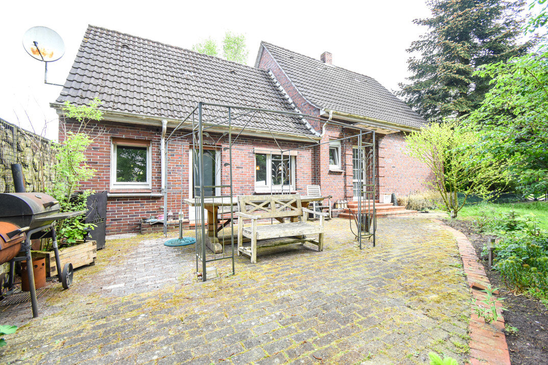 Einfamilienhaus zum Kauf 190.000 € 4 Zimmer 110 m²<br/>Wohnfläche 3.501 m²<br/>Grundstück Rhaude Rhauderfehn 26817