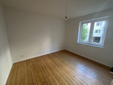 Wohnung zur Miete 559 € 3 Zimmer 80 m² 1. Geschoss Kaiser Straße 63A Gaarden - Ost Bezirk 2 Kiel 24143