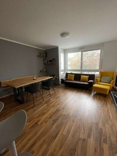 Wohnung zur Miete 419 € 1,5 Zimmer 36 m² frei ab sofort Ohmstraße 7 Hennigsdorf 16761