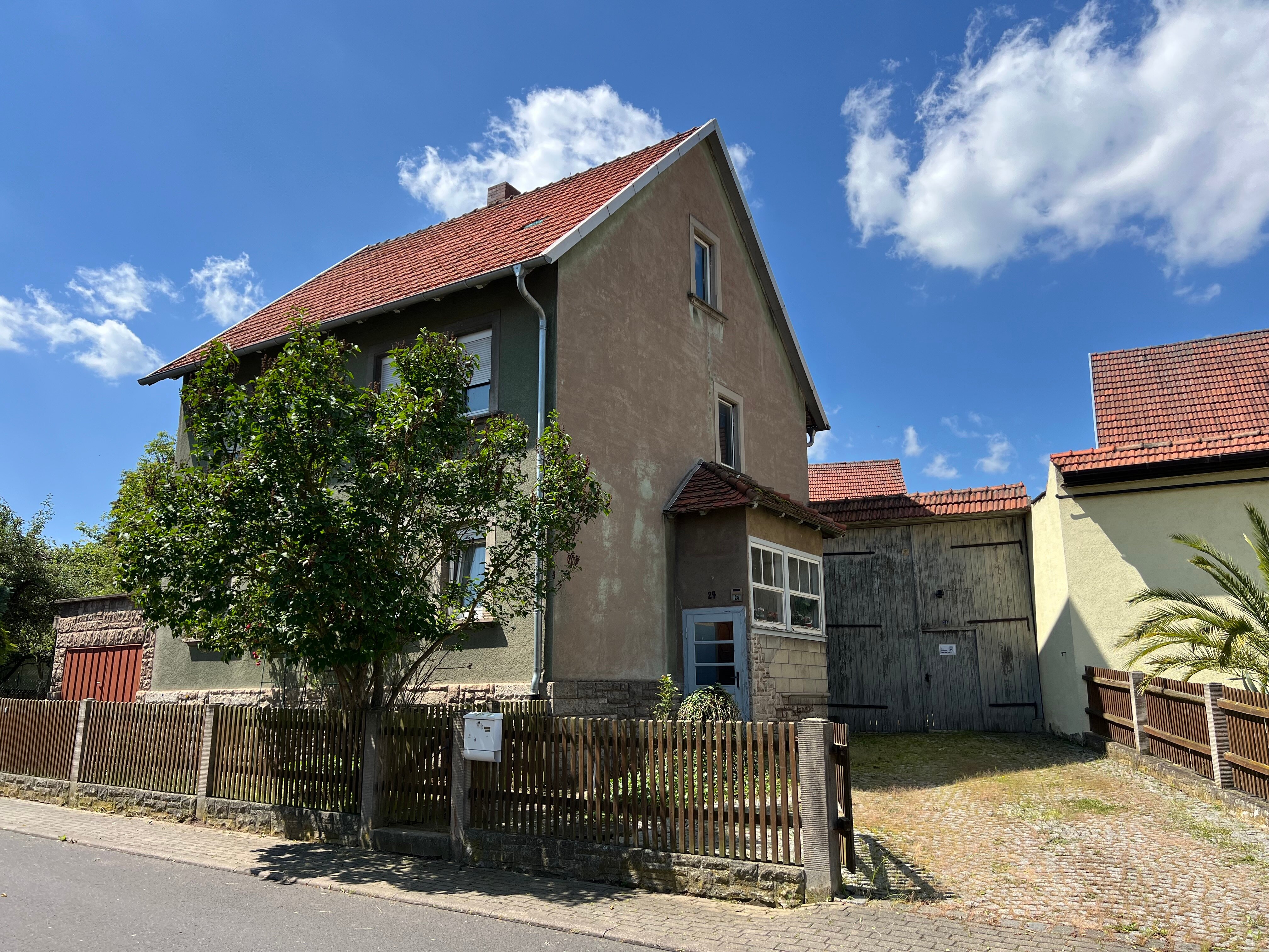 Einfamilienhaus zum Kauf 199.990 € 6 Zimmer 120 m²<br/>Wohnfläche 1.930 m²<br/>Grundstück Falltorstraße 24 Hörselgau Hörsel 99880