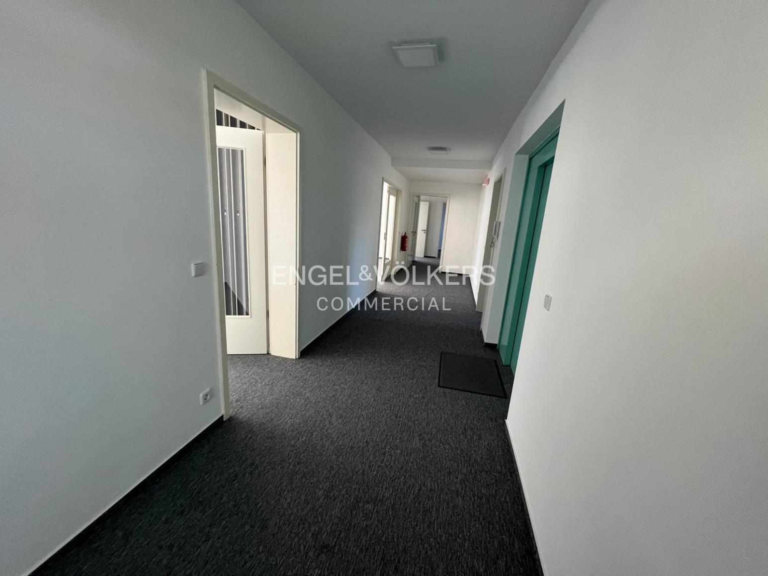 Büro-/Praxisfläche zur Miete 21 € 193 m²<br/>Bürofläche ab 193 m²<br/>Teilbarkeit Charlottenburg Berlin 14059