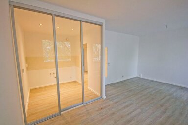 Wohnung zur Miete nur mit Wohnberechtigungsschein 460 € 4 Zimmer 70,8 m² 2. Geschoss Kirchnerstr. 14 Innenstadt Halle (Saale) 06112