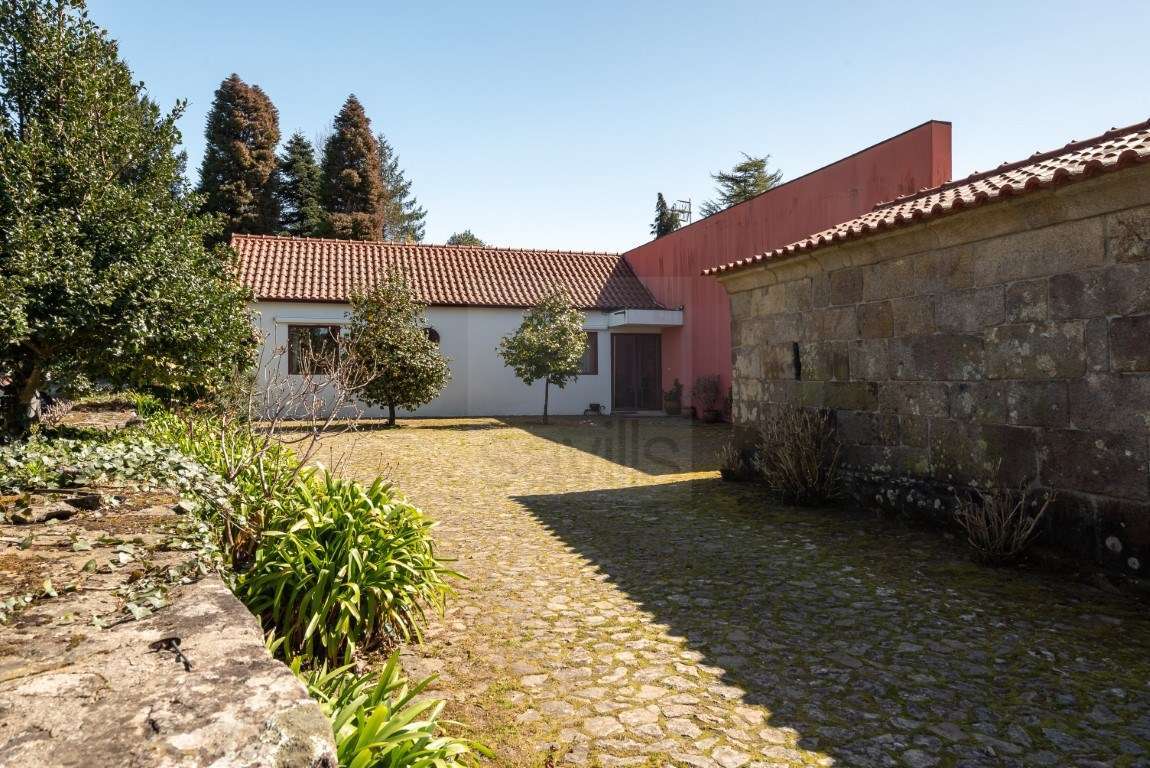 Haus zum Kauf Provisionsfrei 4.000.000 € 1 Zimmer 828 m² 279.259 m² Grundstück Vila Nova de Cerveira