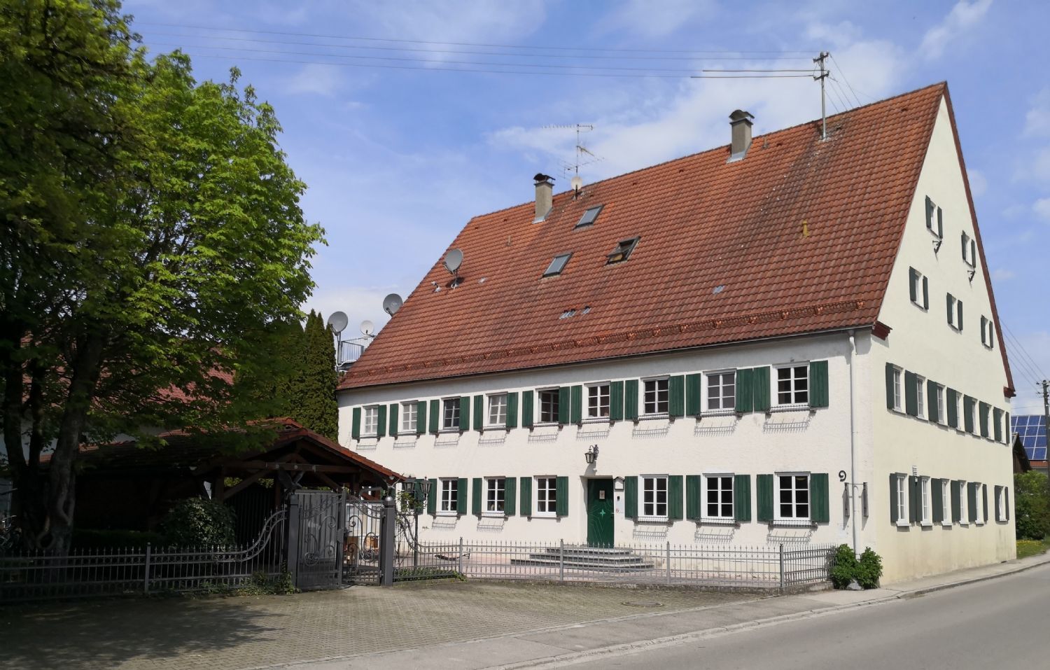 Mehrfamilienhaus zum Kauf 1.300.000 € 30 Zimmer 770 m²<br/>Wohnfläche 2.480 m²<br/>Grundstück Siebnach Ettringen/Siebnach 86833