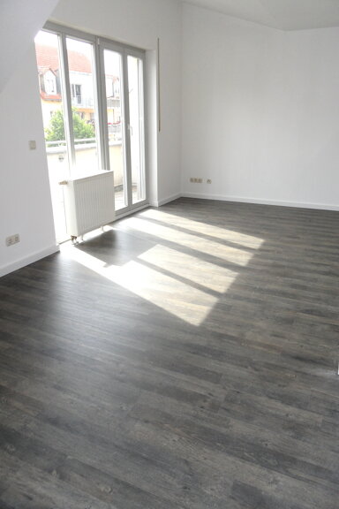 Wohnung zur Miete 230 € 1 Zimmer 40 m² 1. Geschoss Werdau Werdau 08412