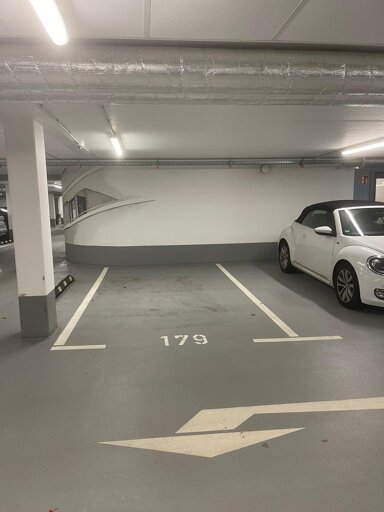 Garage/Stellplatz zur Miete provisionsfrei Schwabensteinstraße, 3 Häfen - Handelshäfen Bremen 28217