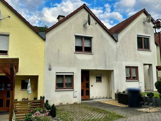 Reihenmittelhaus zum Kauf 209.000 € 5 Zimmer 116 m² 264 m² Grundstück Schlottwitz Glashütte 01768