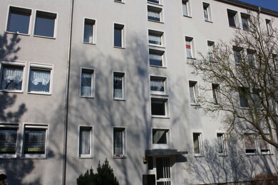 Wohnung zur Miete 196 € 1 Zimmer 31 m² EG Comeniusstraße 15 Wolfen Bitterfeld-Wolfen 06766