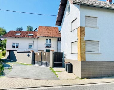 Mehrfamilienhaus zum Kauf Provisionsfrei 415.000 € 7 Zimmer 254 m² 781 m² Grundstück Münster Butzbach 35510