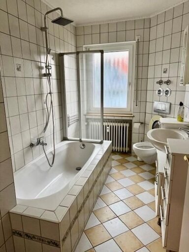 Wohnung zur Miete 730 € 3 Zimmer 103 m² 1. Geschoss frei ab sofort Steigerwaldstr. 6 Donnersdorf Donnersdorf 97499