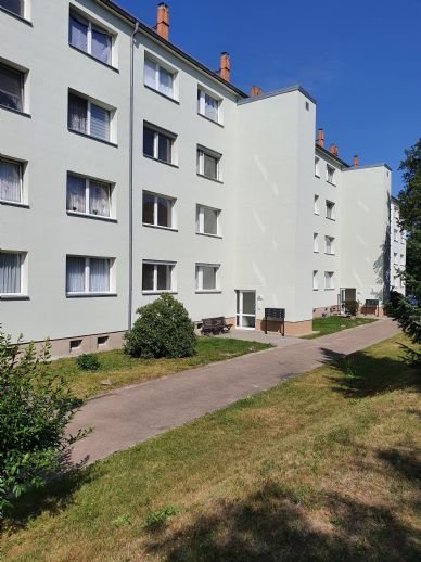 Wohnung zur Miete 240 € 2 Zimmer 40 m²<br/>Wohnfläche 1.<br/>Geschoss ab sofort<br/>Verfügbarkeit Wettiner Ring 30 Colditz Colditz 04680