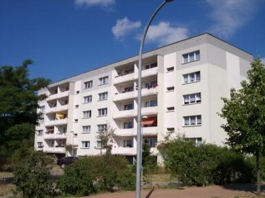 Wohnung zur Miete 438 € 4 Zimmer 75,6 m² 1. Geschoss frei ab sofort Dr.-Schwentner-Str. 87 Neustrelitz Neustrelitz 17235