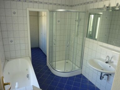 Wohnung zur Miete 1.000 € 4 Zimmer 120 m² 2. Geschoss frei ab sofort Saldorferstraße 7 Himpfelshof Nürnberg 90429