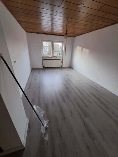 Wohnung zur Miete 700 € 3,5 Zimmer 88 m² frei ab sofort Ludwigstraße 6 Hofheim Lampertheim 68623