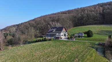 Haus zum Kauf provisionsfrei 785.000 € 8 Zimmer 263 m² 9.154 m² Grundstück Wulferdingsen Bad Oeynhausen 32549