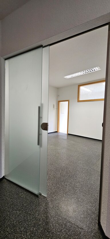 Immobilie zur Miete 495 € 4 Zimmer 93 m² Industrietor 11 Leuna Leuna 06237