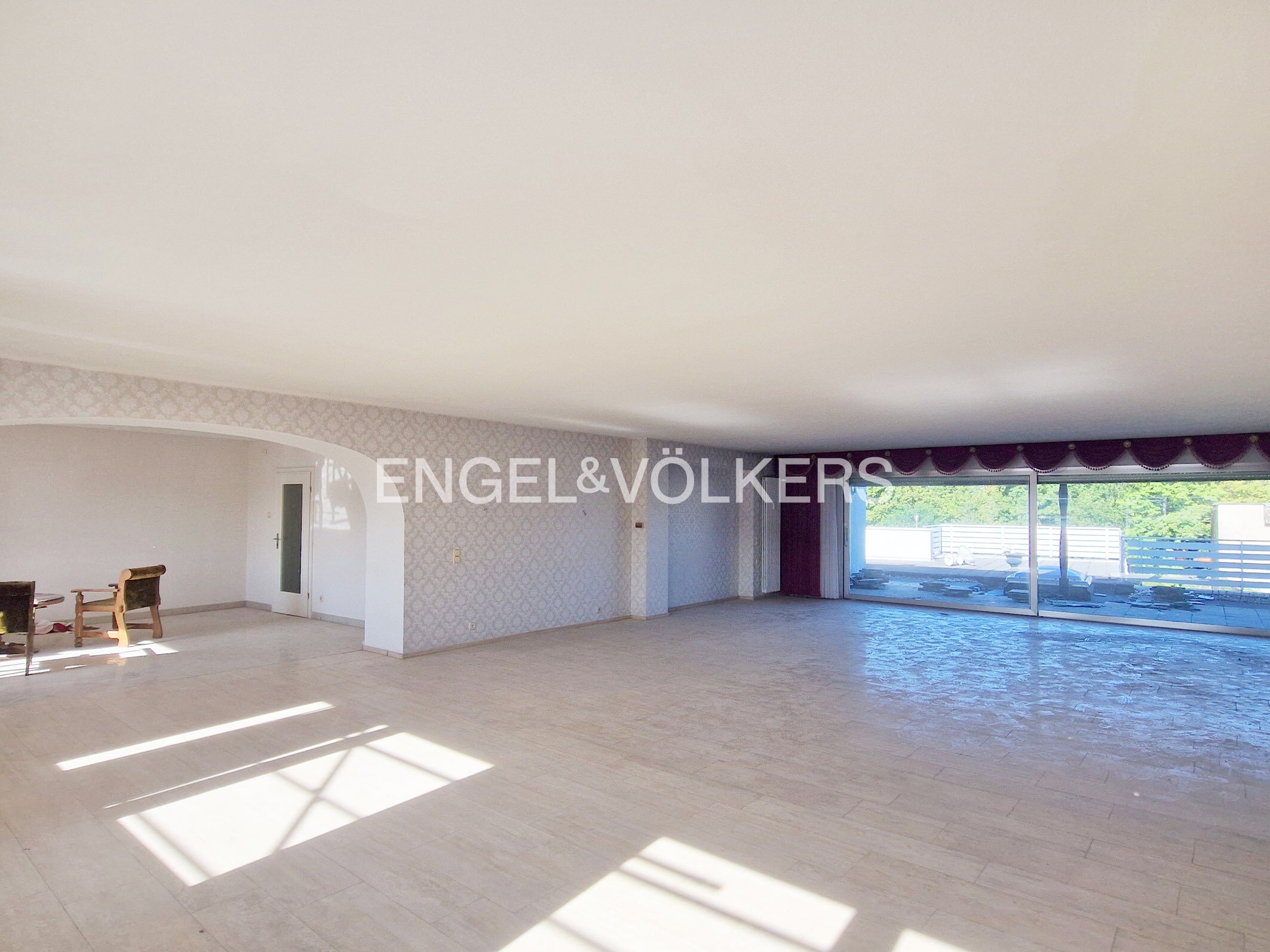 Apartment zur Miete 1.350 € 4 Zimmer 220 m²<br/>Wohnfläche Ab sofort<br/>Verfügbarkeit Fraulautern Saarlouis 66740