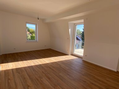 Wohnung zur Miete 928 € 2 Zimmer 64,5 m² 2. Geschoss frei ab sofort Laufer Straße 28 Behringersdorf Schwaig bei Nürnberg 90571