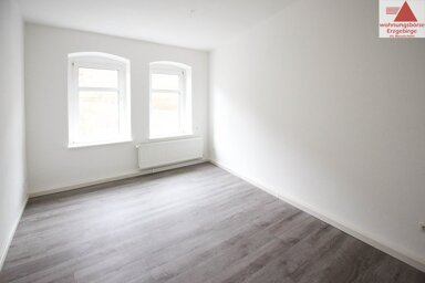 Wohnung zur Miete 269 € 1 Zimmer 46,3 m² 2. Geschoss frei ab 01.03.2025 Auerhammer Straße 53 Aue 08280