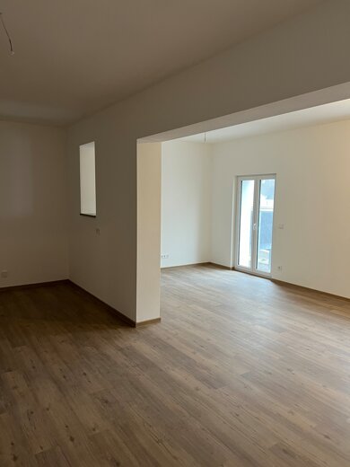 Wohnung zur Miete 965 € 2 Zimmer 80 m² EG Rehbühl Weiden in der Oberpfalz 92637