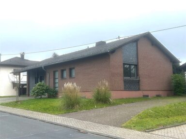 Einfamilienhaus zum Kauf 339.000 € 5 Zimmer 150 m² 820 m² Grundstück frei ab sofort Herschbach b Selters, Westerwald 56249