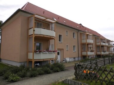 Wohnung zur Miete 290 € 1 Zimmer 49,9 m² EG frei ab sofort Karl- Liebknecht- Straße 90, OG Lauta Lauta 02991