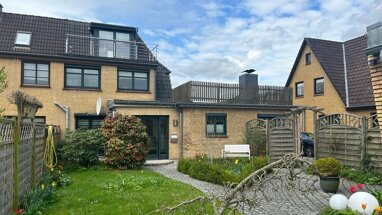 Doppelhaushälfte zum Kauf 598.000 € 8 Zimmer 210 m² 1.181 m² Grundstück Mürwik - Wasserloos Flensburg 24944