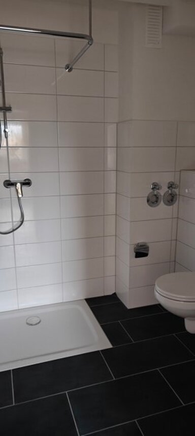 Wohnung zur Miete 351 € 1,5 Zimmer 38,2 m² 2. Geschoss frei ab 16.01.2025 Bebelplatz 3 Elmschenhagen Bezirk 2 Kiel 24146