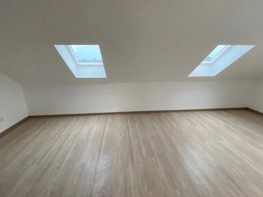 Haus zum Kauf provisionsfrei 174.000 € 6 Zimmer 197 m² 343 m² Grundstück Dahlienstr. Straßkirchen Irlbach 94342