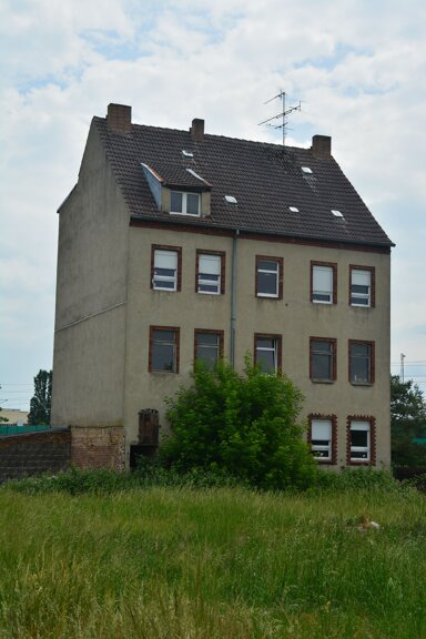 Mehrfamilienhaus zum Kauf provisionsfrei 105.000 € 22 Zimmer 310 m² 904 m² Grundstück frei ab sofort Große Milower Straße 41b Rathenow Rathenow 14712