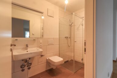 Wohnung zum Kauf provisionsfrei 152.040 € 3 Zimmer 93 m² frei ab sofort Rheinallee Süd / Stadtbezirk 123 Ludwigshafen am Rhein 67061