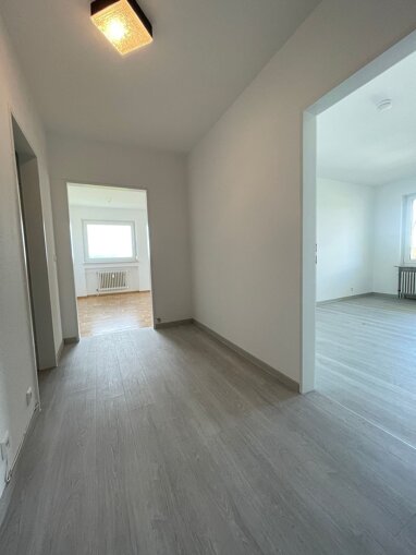 Wohnung zur Miete 700 € 2 Zimmer 67,3 m² 8. Geschoss Schauinslandstr. 26 Bruderhofschule 36 Singen 78224