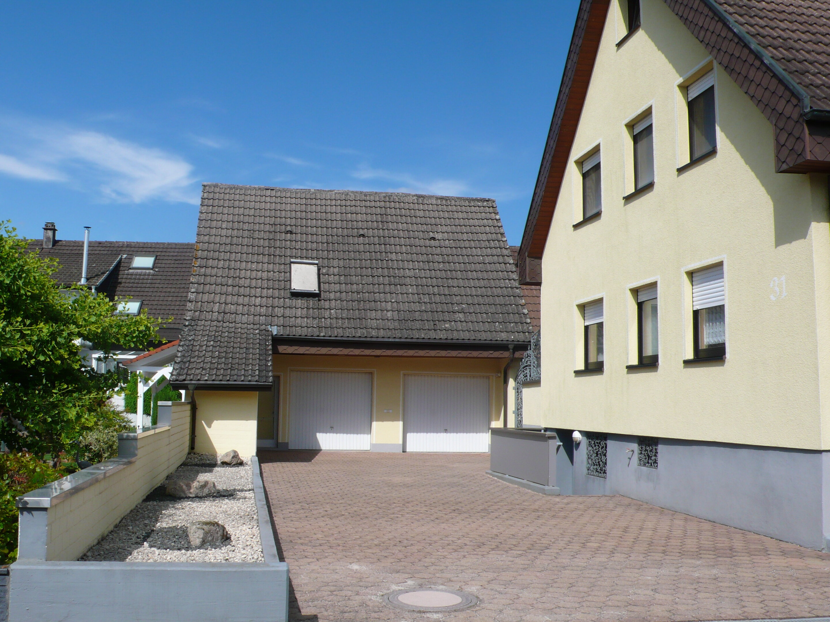 Einfamilienhaus zum Kauf 550.000 € 9 Zimmer 215 m²<br/>Wohnfläche 601 m²<br/>Grundstück Elchesheim Elchesheim-Illingen 76477