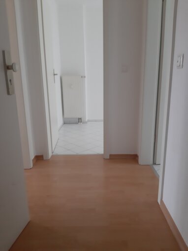 Wohnung zur Miete 270 € 2 Zimmer 44,2 m² 2. Geschoss Wolfenbütteler Str. 68 Wormser Platz Magdeburg 39112
