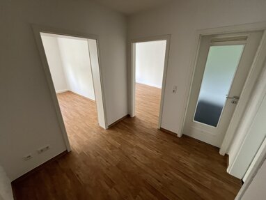 Wohnung zur Miete 399 € 2 Zimmer 53,6 m² Erdgeschoss frei ab sofort Menninghauser Straße 43 Zentralpunkt Remscheid 42859