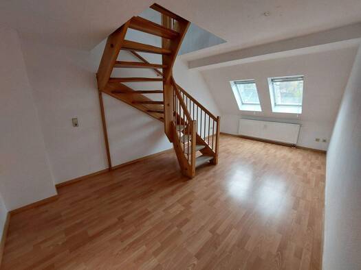 Maisonette zur Miete 375 € 2 Zimmer 68 m² frei ab sofort Waldheim 04736