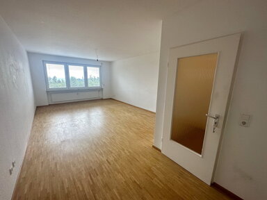 Wohnung zur Miete 845 € 3 Zimmer 76 m² 2. Geschoss frei ab sofort Viktoriastr. 8 Kronberg Kronberg 61476