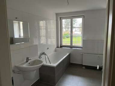 Wohnung zur Miete 650 € 3 Zimmer 65,3 m² EG frei ab sofort Benediktusstrasse 8 Leutzsch Leipzig 04179