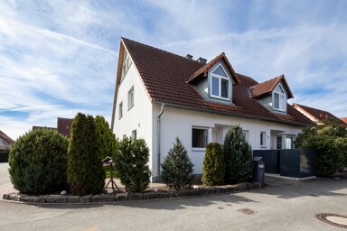 Doppelhaushälfte zum Kauf 296.000 € 7 Zimmer 134 m² 300 m² Grundstück Seukendorf Seukendorf 90556