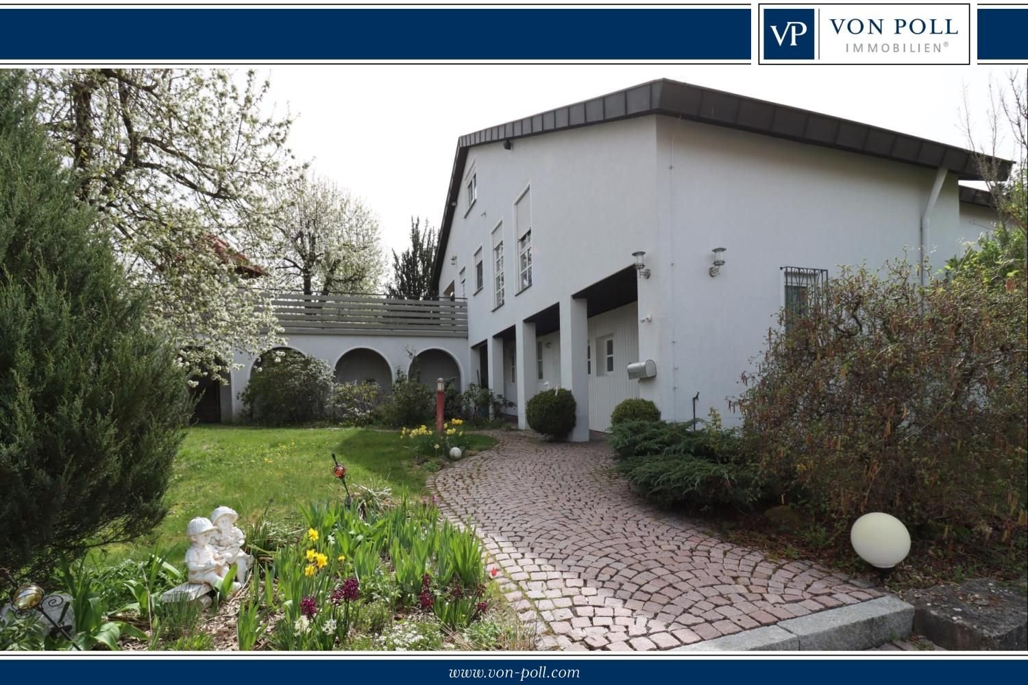 Villa zum Kauf 10 Zimmer 300 m²<br/>Wohnfläche 2.250 m²<br/>Grundstück Aurach Aurach 91589