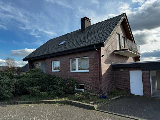 Haus zum Kauf 359.000 € 7 Zimmer 201 m² 900 m² Grundstück frei ab sofort Roggenkamp Bettinghausen Bad Sassendorf 59505