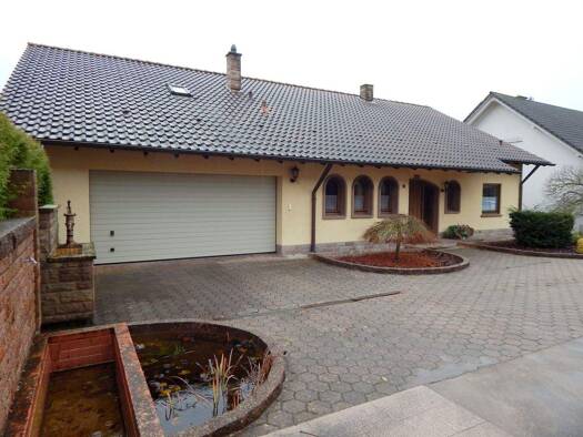 Einfamilienhaus zum Kauf 435.000 € 11 Zimmer 331,4 m² 840 m² Grundstück Merchingen Merzig 66663