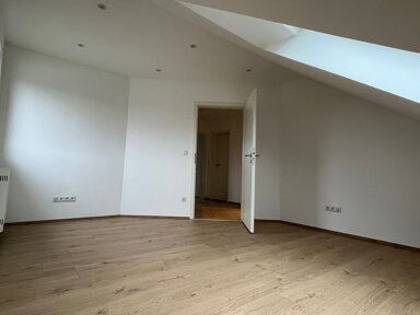 Wohnung zur Miete 600 € 2 Zimmer 49 m² 2. Geschoss frei ab sofort Weiherstraße Oberreichenbach 91097