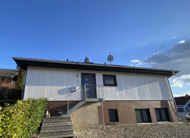 Haus zum Kauf 369.000 € 7 Zimmer 115,7 m² 666 m² Grundstück Speicher 54662