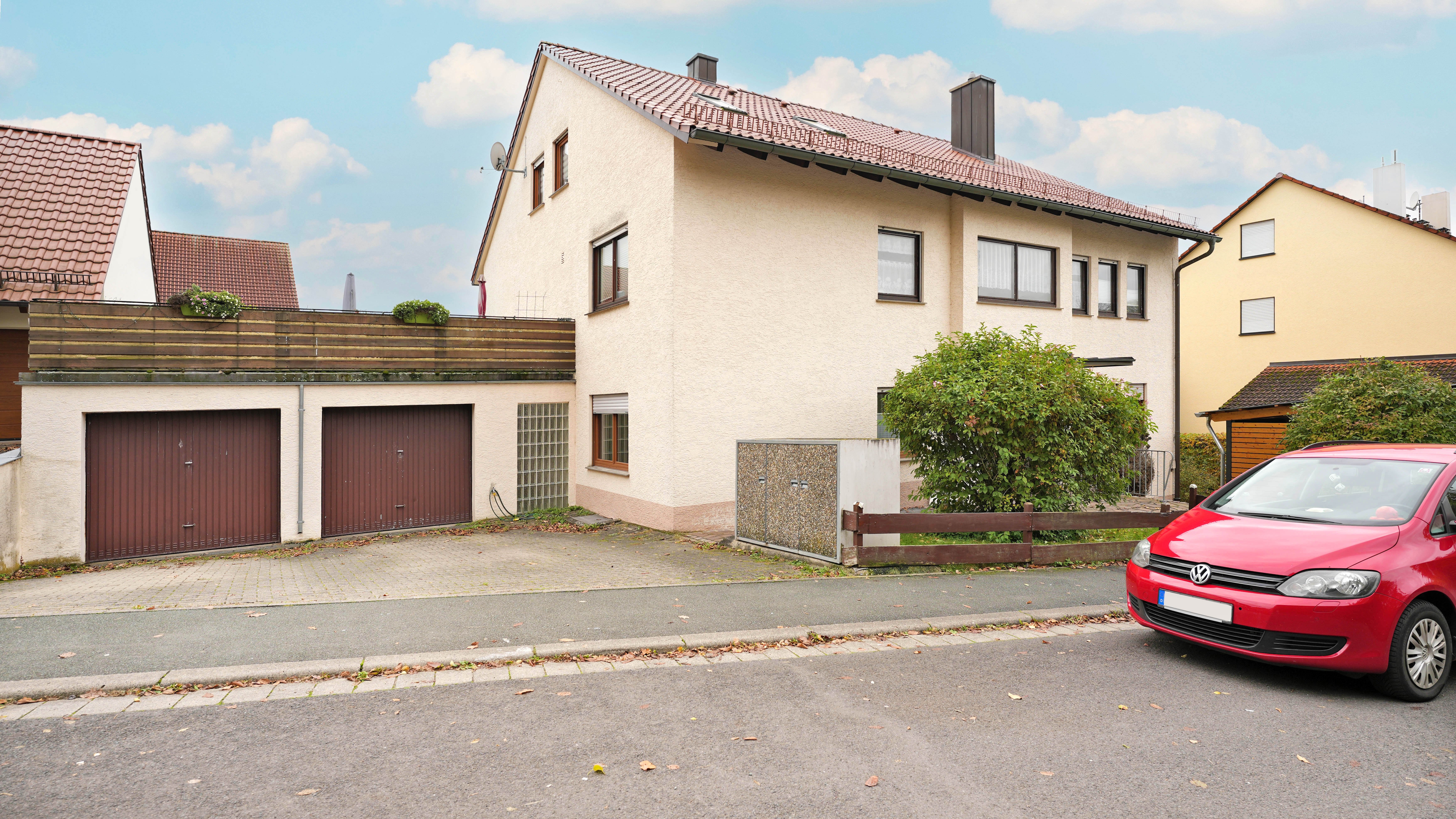 Wohnung zum Kauf 229.000 € 5 Zimmer 131 m²<br/>Wohnfläche 1. Stock<br/>Geschoss Stegaurach Stegaurach 96135