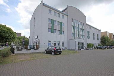 Bürogebäude zum Kauf als Kapitalanlage geeignet 1.800.000 € 36 Zimmer 3.144 m² Grundstück Zaunswinkel Monheim am Rhein 40789