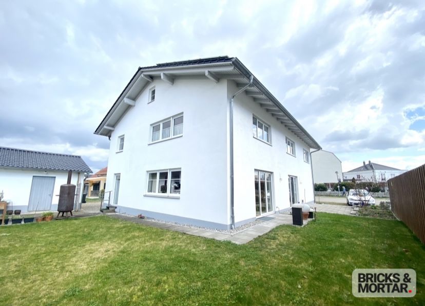 Mehrfamilienhaus zum Kauf 980.000 € 9 Zimmer 321 m²<br/>Wohnfläche 642 m²<br/>Grundstück Bellenberg 89287