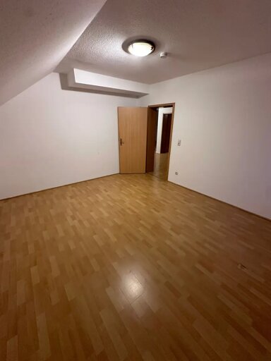 Wohnung zur Miete 700 € 3,5 Zimmer 120 m² frei ab sofort Geschwister-Scholl-Ring 16 Beienheim Reichelsheim 61203