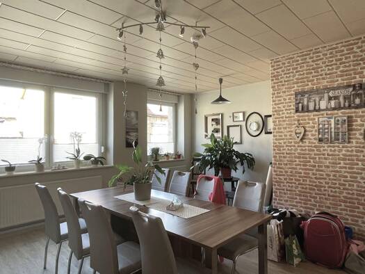 Einfamilienhaus zum Kauf 189.900 € 9 Zimmer 236,6 m² 494 m² Grundstück Schönewerda Roßleben-Wiehe 06571